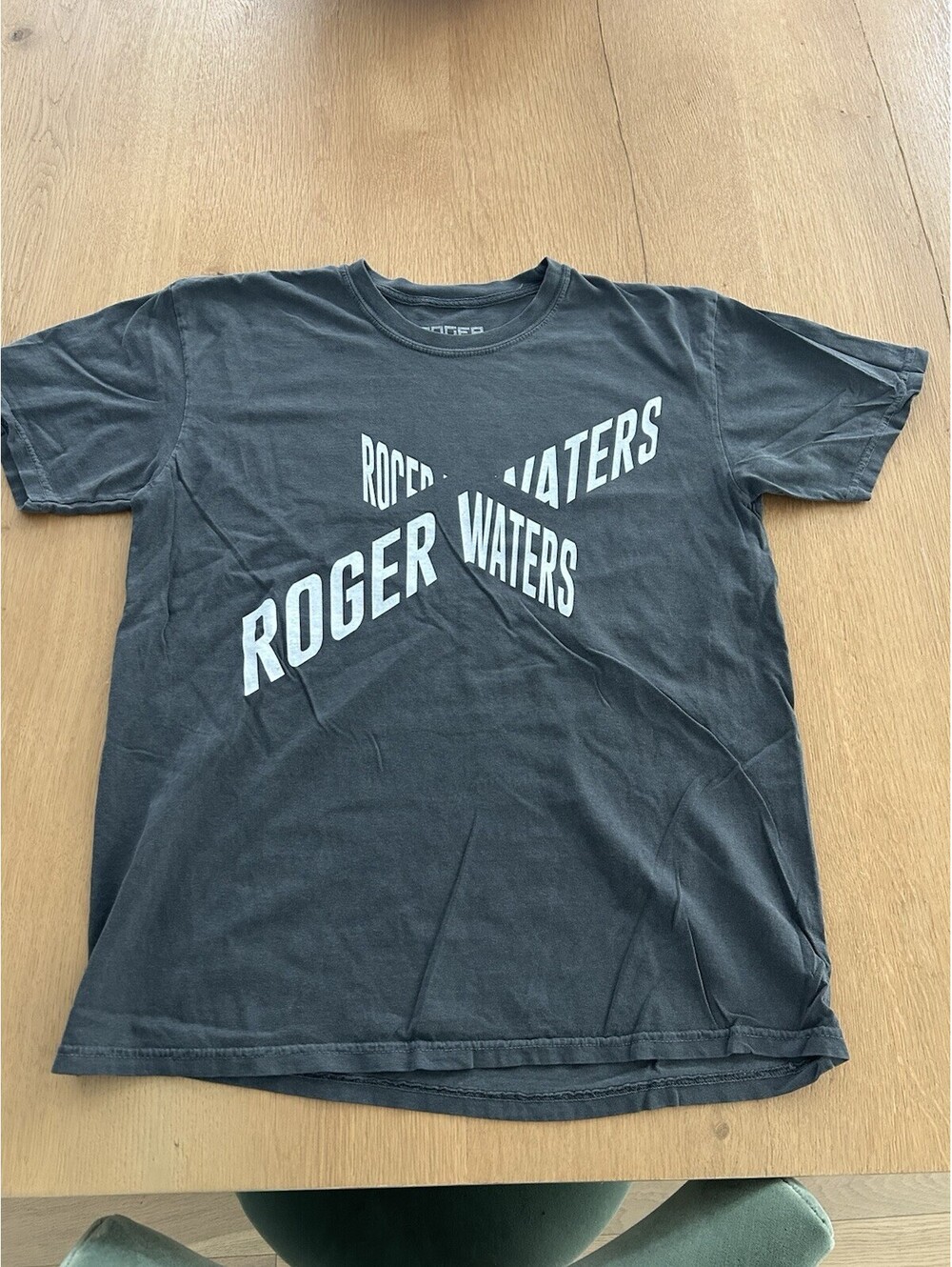 Roger Waters This Is Not A Drill 2022 Tour TShirt Mens L Gray Pink Floyd Concert